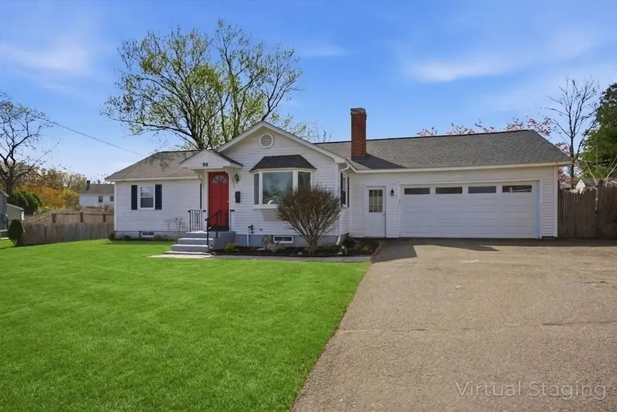 98 Greenpoint Cir, Chicopee, MA 01020 - #3