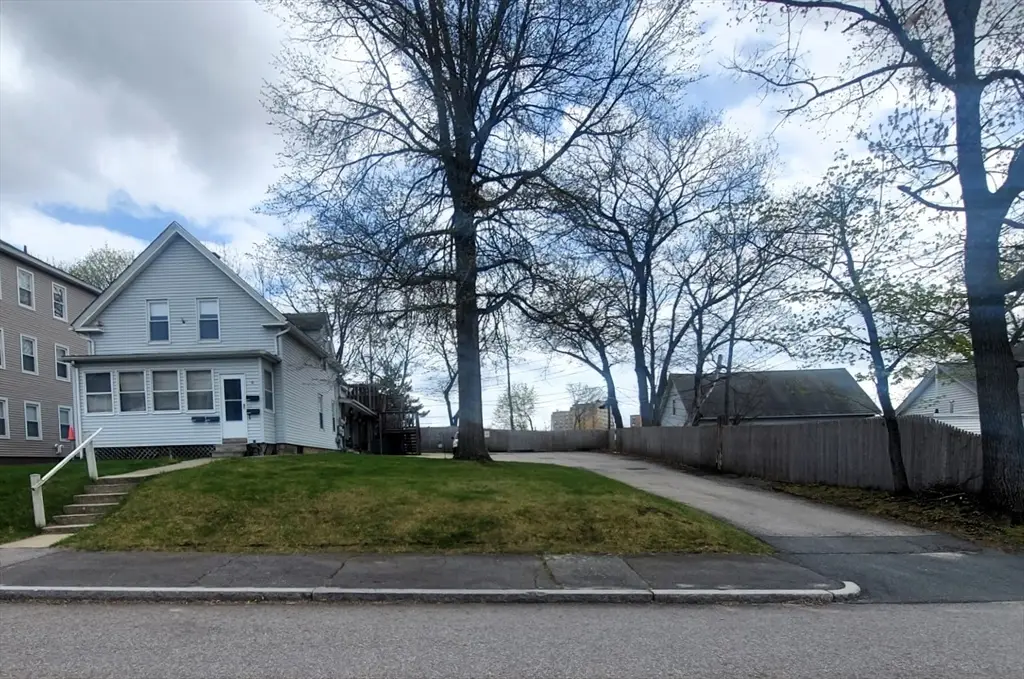 6 Buffum St, Worcester, MA 01603 - #1