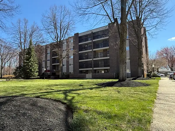 66 Main St #48A, Stoneham, MA 02180