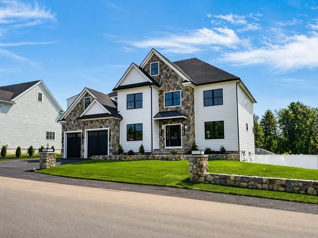 5 Lisa St, Burlington, MA 01803 - #1