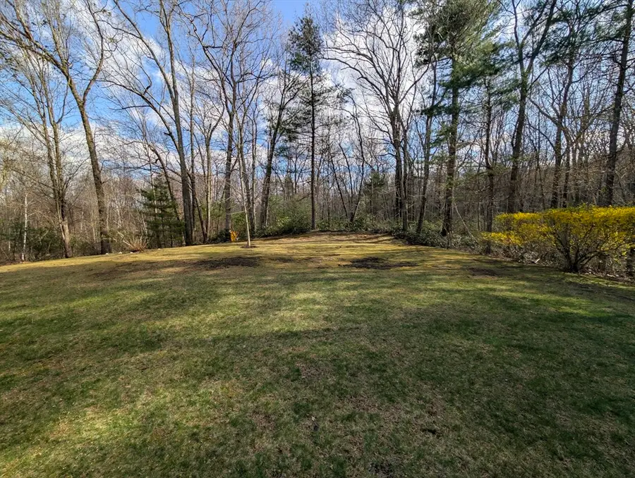 6 Marrissa Cir, Charlton, MA 01507 - #2