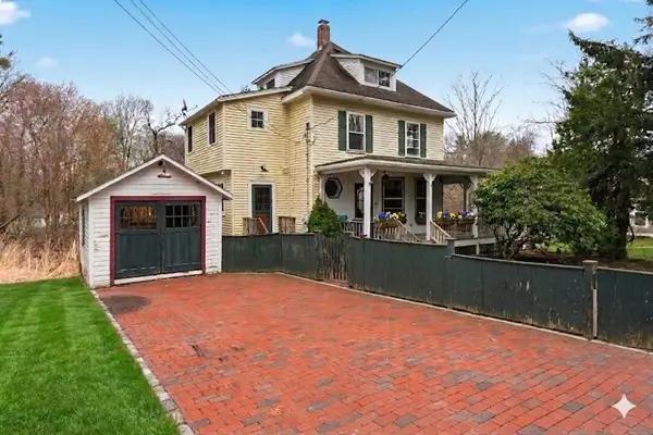 30 Main St, Newbury, MA 01922