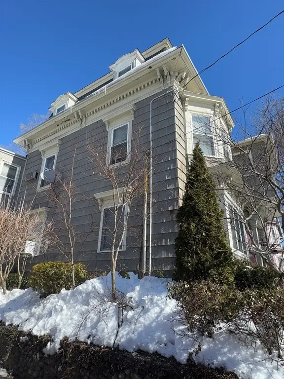 22 Park St, Haverhill, MA 01830 - #3