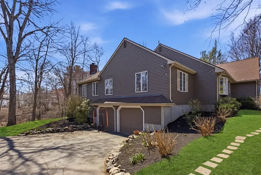 28 Lancelot Ct, Norwood, MA 02062 - #3