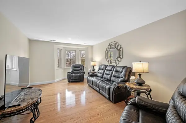 120 Wyllis Ave #315, Everett, MA 02149