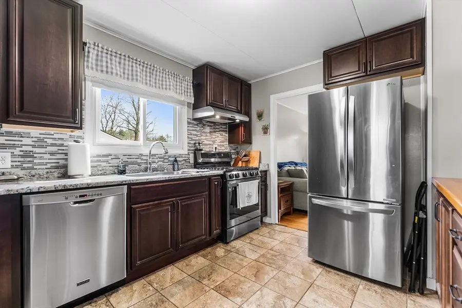 64 Rochford Cir, Springfield, MA 01128 - #2