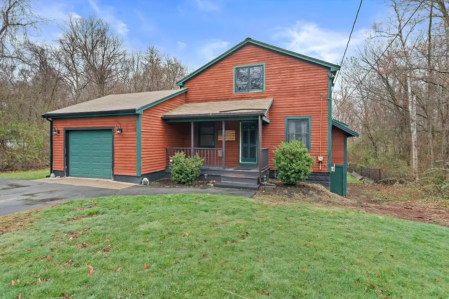 29 Pine Street, Holbrook, MA 02343 - #3