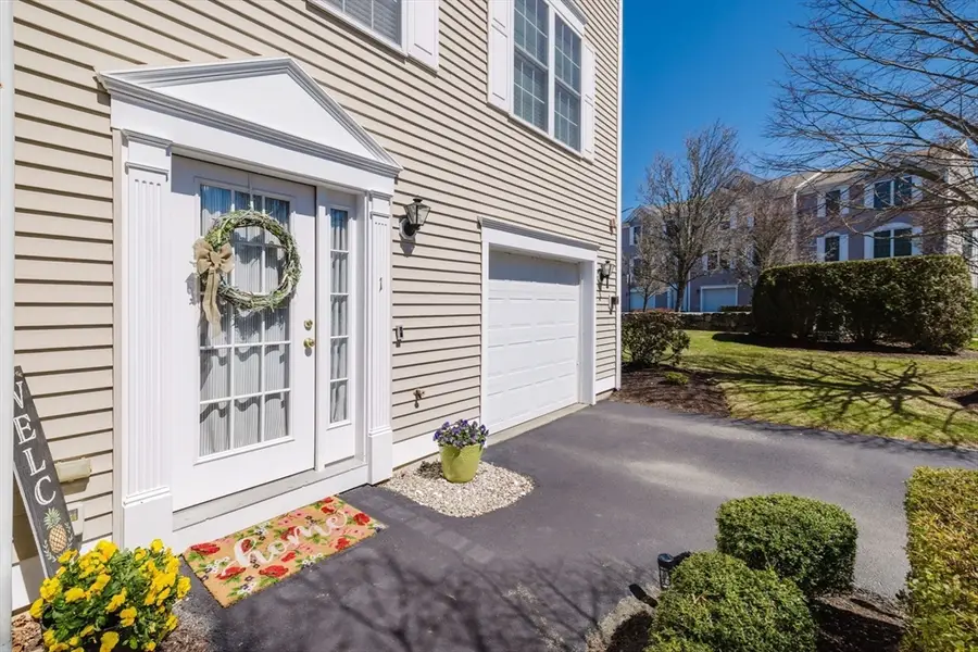 1 Harbor Mist Dr #1, Fairhaven, MA 02719 - #2