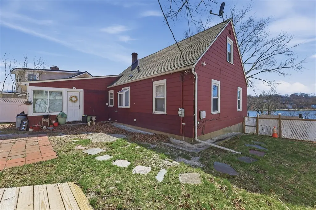 32 Indian Lake Parkway, Worcester, MA 01605 - #1