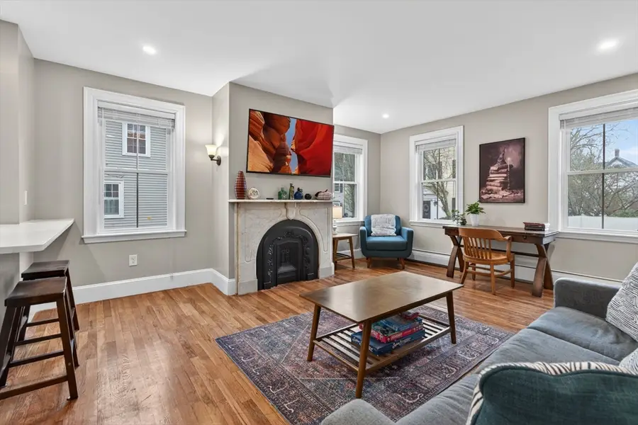 49 Essex St #1R, Salem, MA 01970 - #2