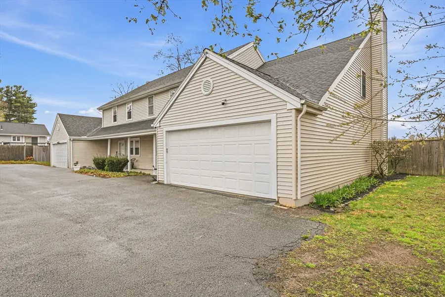 717 Pleasant St #B, Norwood, MA 02062 - #3