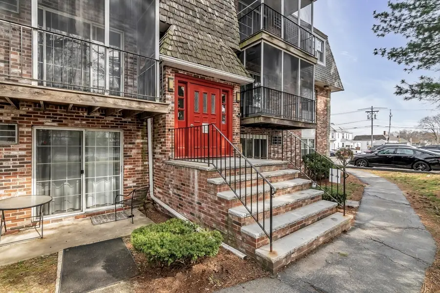 137 Pine St #29, Lowell, MA 01851 - #3