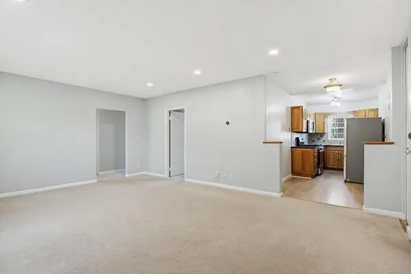 128 Lake Shore Rd. #1, Boston, MA 02135