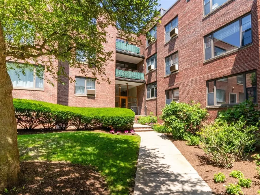 49 Harvard Ave #4, Brookline, MA 02446 - #2