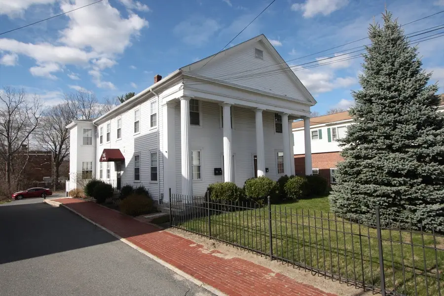 122 Elm St, Millbury, MA 01527 - #2