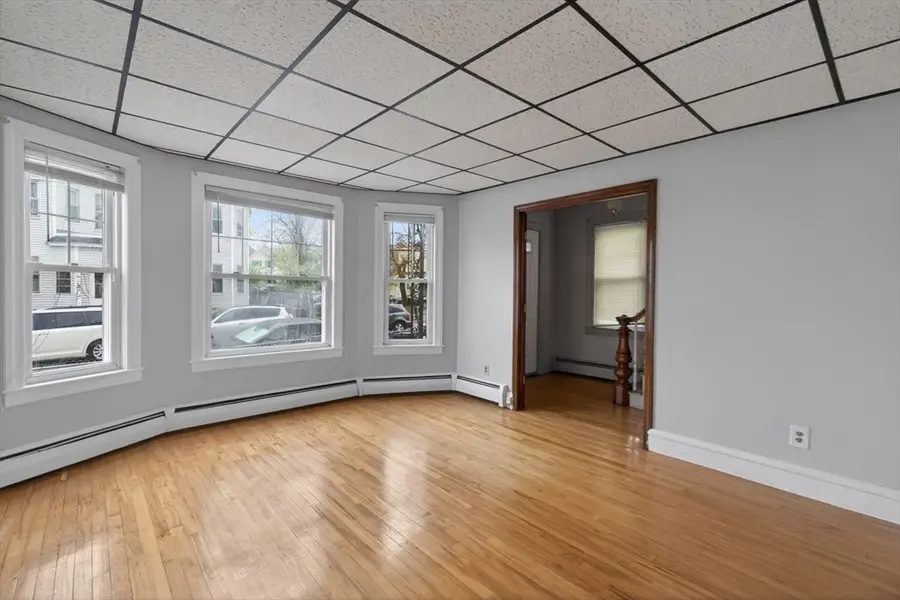 23 Columbus Ave, Lowell, MA 01851 - #2