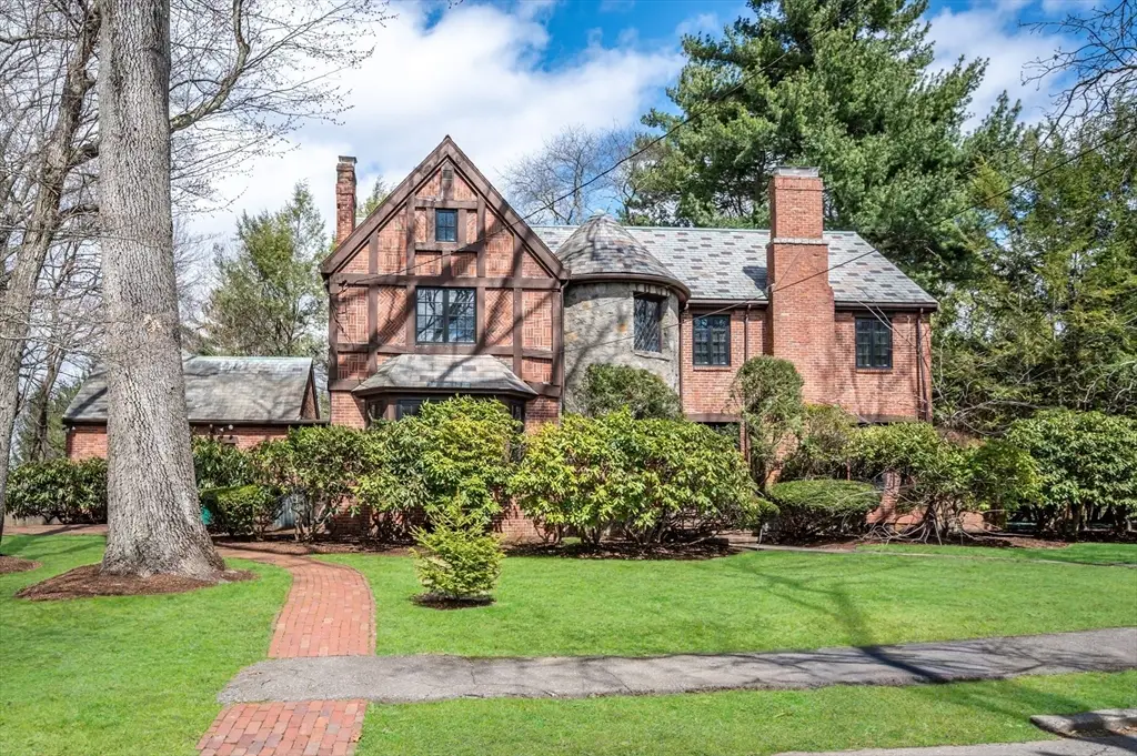 81 Brackett Rd, Newton, MA 02458 - #1