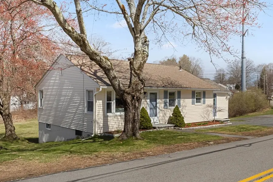 42 Sycamore St, Millbury, MA 01527 - #2