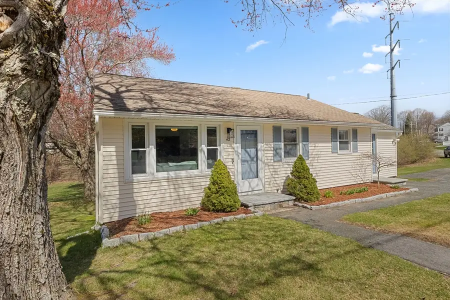 42 Sycamore St, Millbury, MA 01527 - #3