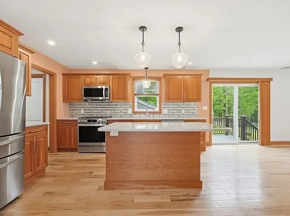 22 Kwedar Ave, Stoughton, MA 02072 - #3