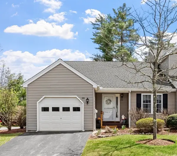 241 Bridle Cross #241, Fitchburg, MA 01420