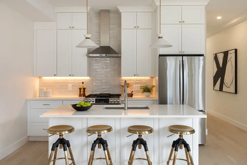 28 Swan Ave. #1, Boston, MA 02128 - #1