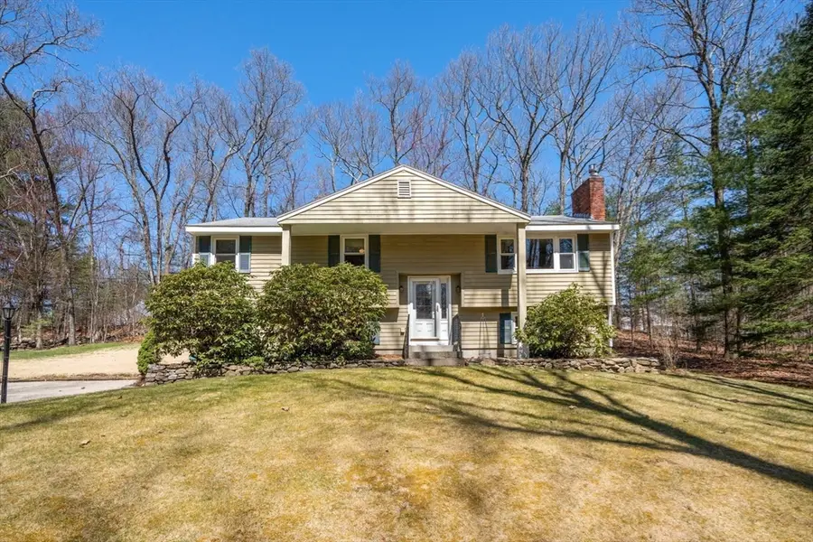 155 Kelly Rd, Northbridge, MA 01534 - #3