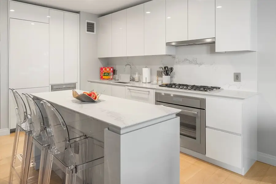 133 Seaport Boulevard #716, Boston, MA 02210 - #2