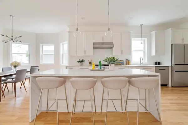 23 Franklin St #1, Somerville, MA 02145