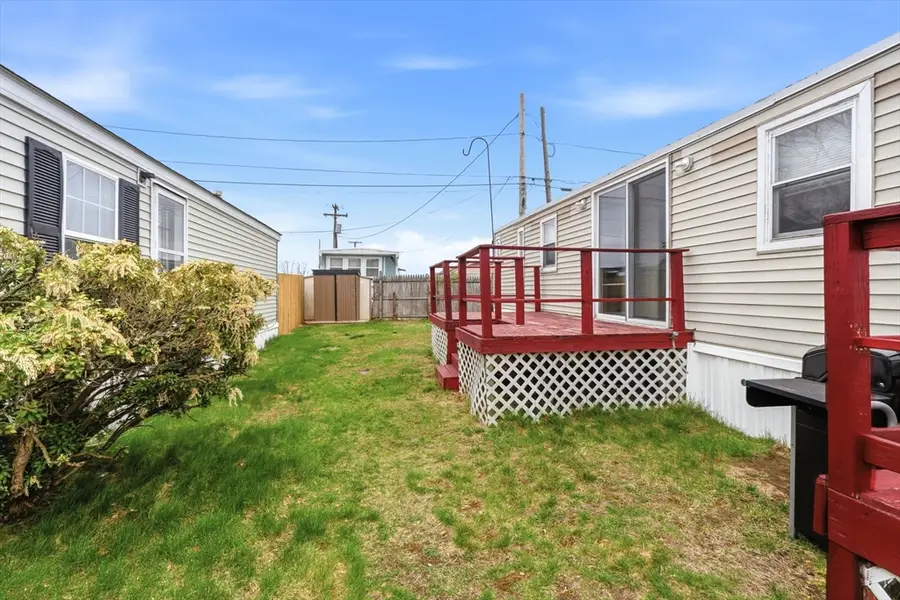 11 East Dr, Rumford, RI 02916 - #3