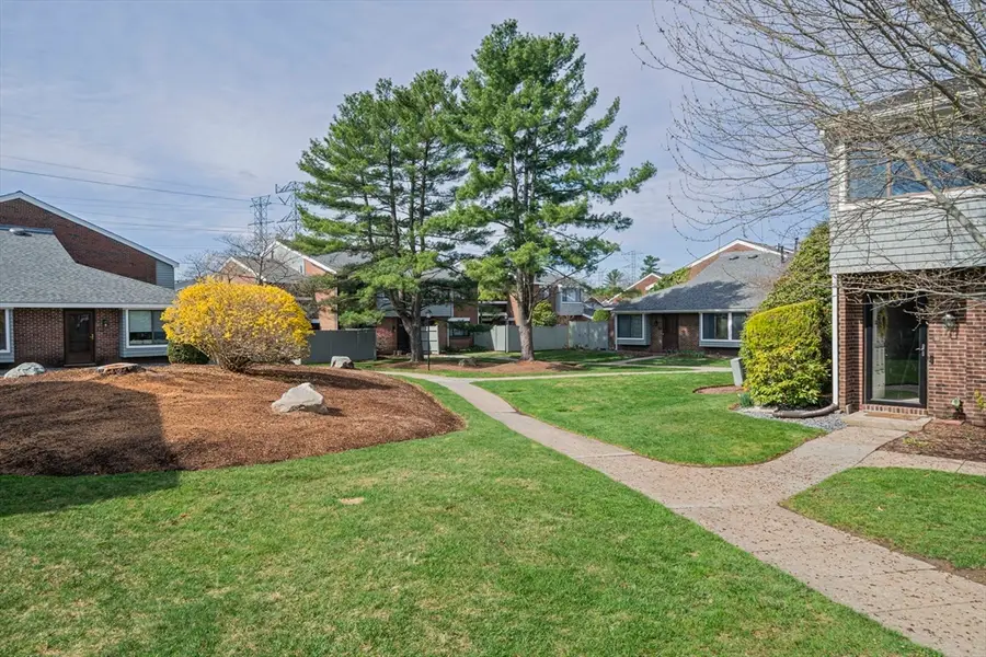 45 Meadowood Dr #45, Stoughton, MA 02072 - #2