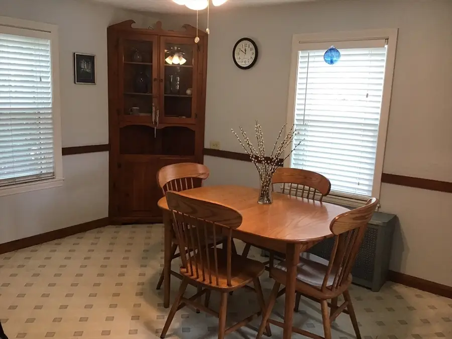 17 Grove St, Woburn, MA 01801 - #3