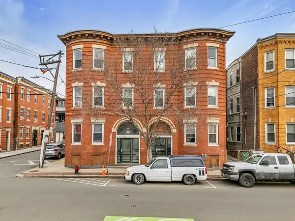 141 Hawthorne St, Chelsea, MA 02150