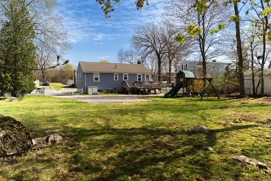 11 Holly Dr, Norwood, MA 02062 - #3