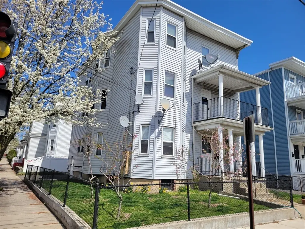 21 Bryant St, Everett, MA 02149 - #1