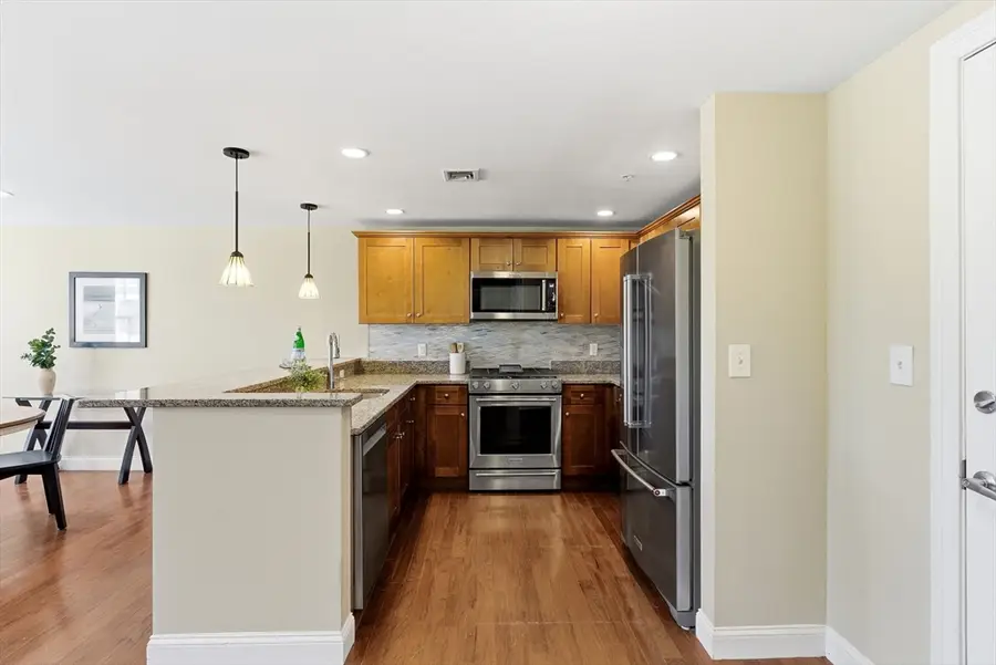 70 Great Rd #G, Bedford, MA 01730 - #3