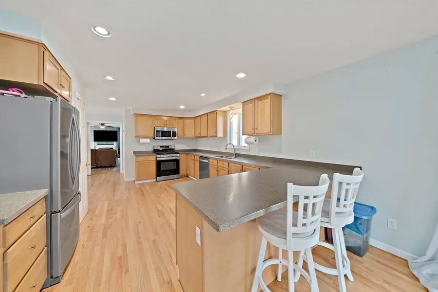 124 Pond St, Weymouth, MA 02190 - #2