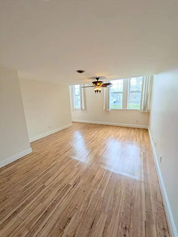 366 Thacher St #6, Attleboro, MA 02703 - #3