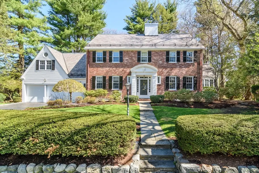 35 Arnold Rd, Wellesley, MA 02481 - #2