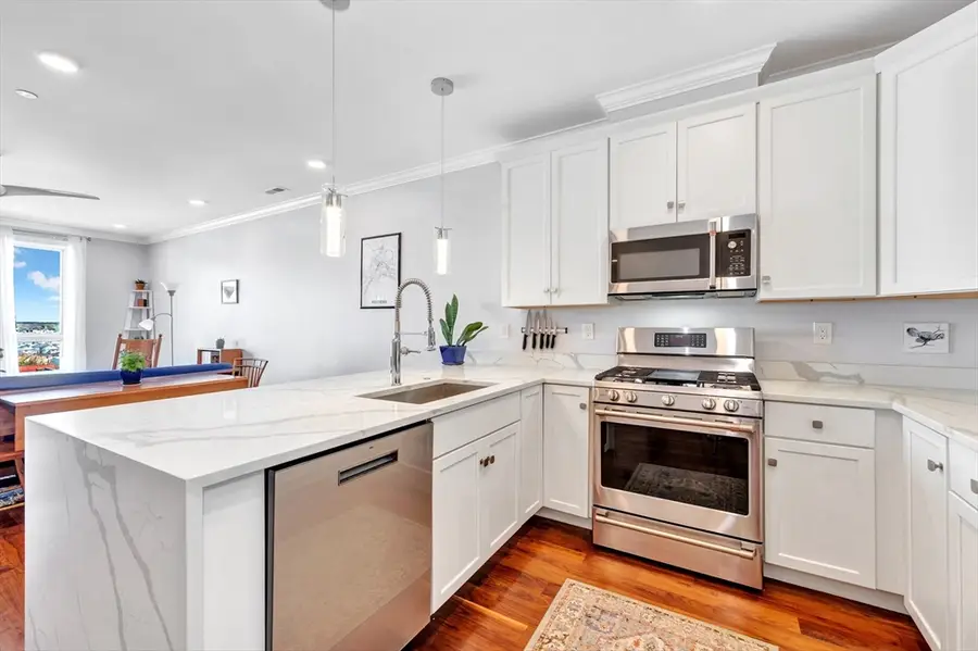 519 Broadway #407, Somerville, MA 02145 - #2