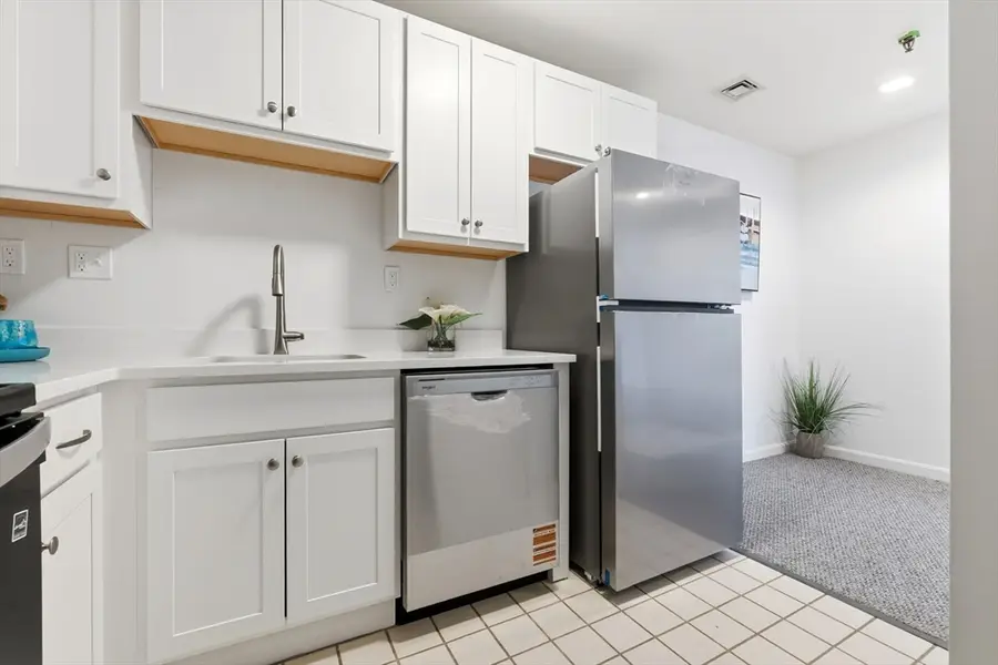 80 Wingate St #2D, Haverhill, MA 01832 - #3