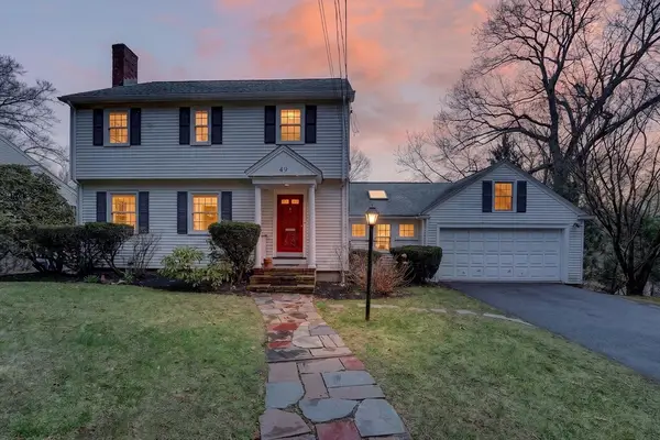 49 Follen Rd, Lexington, MA 02421