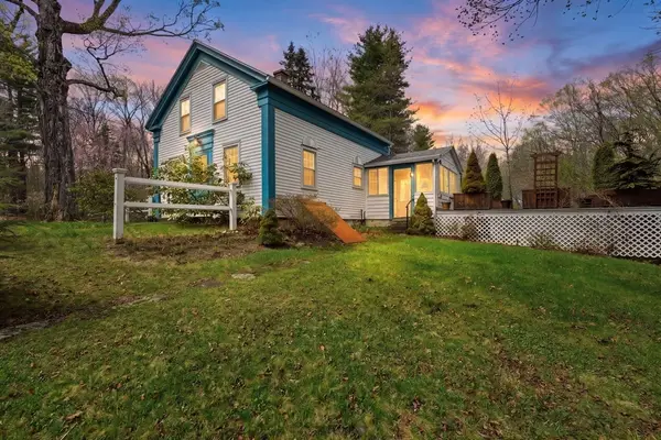 49 Russell Stage Road, Blandford, MA 01008