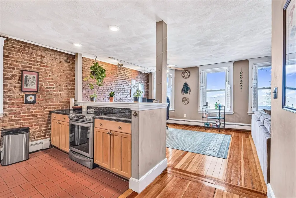 25 South Street #4, Boston, MA 02135 - #1
