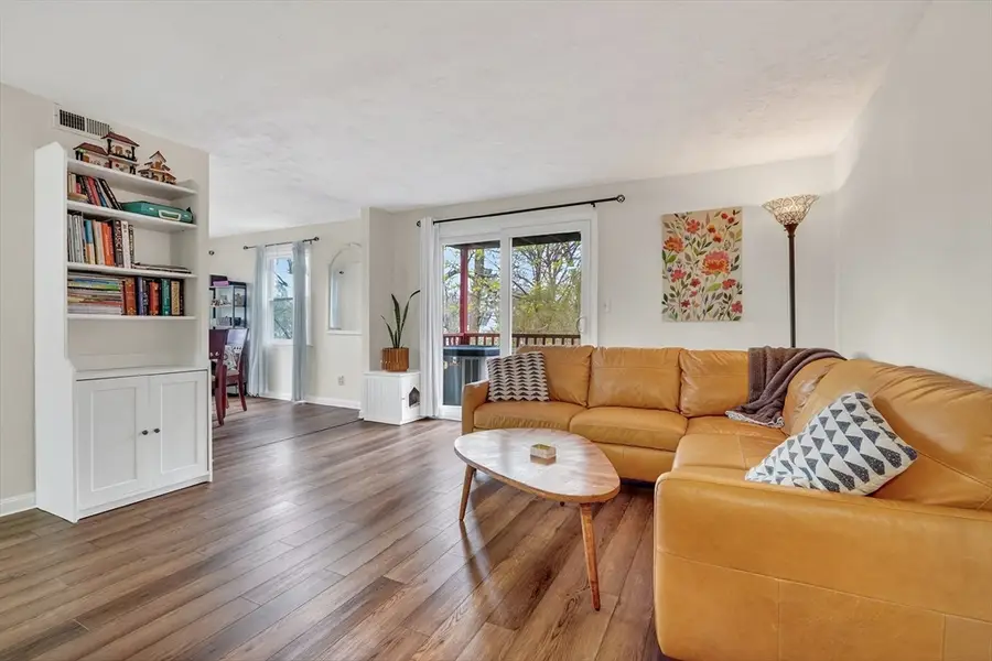 25 Rockland St #4, Boston, MA 02132 - #3