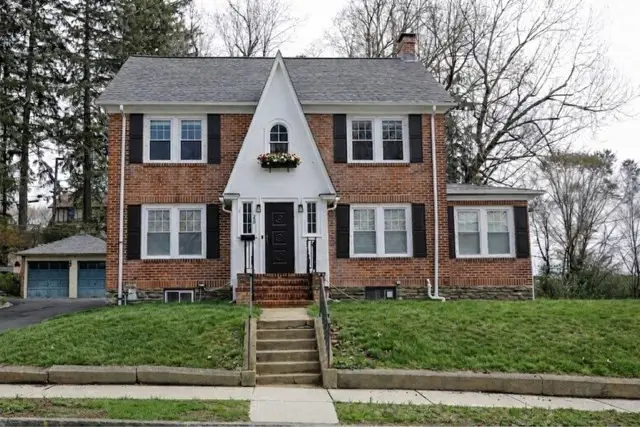 22 Longfellow Rd, Worcester, MA 01602 - #1