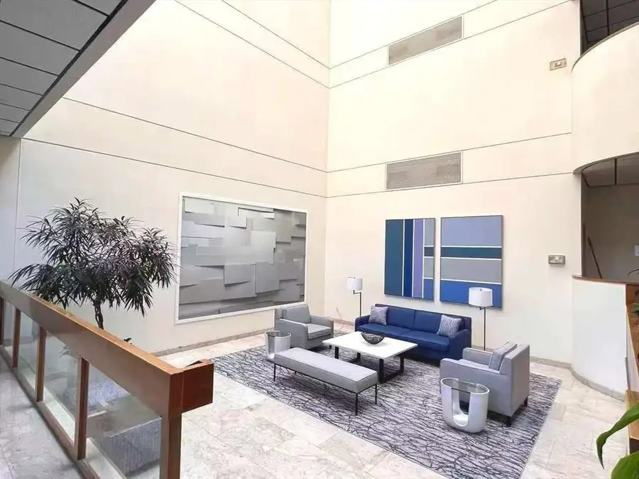 210 Nahanton St #522, Newton, MA 02459 - #3