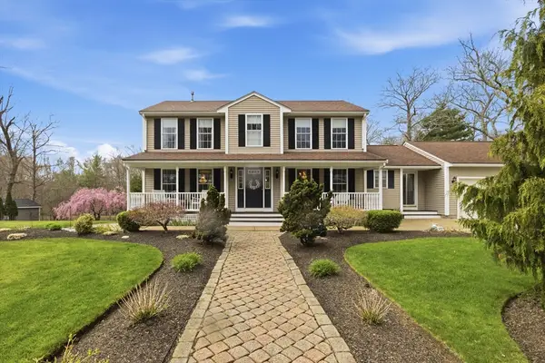 73 Regent Court, Swansea, MA 02777