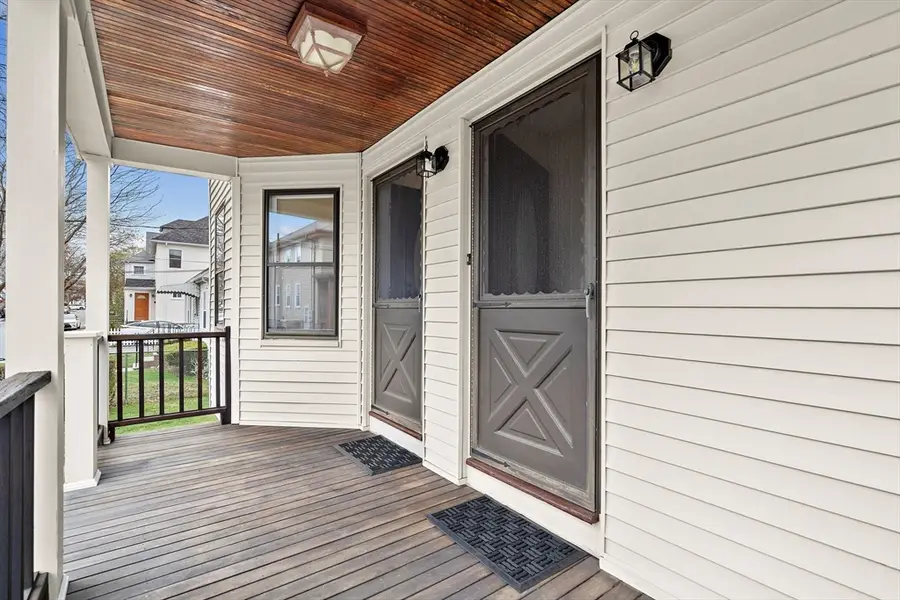 15 Hull St #2, Belmont, MA 02478 - #3