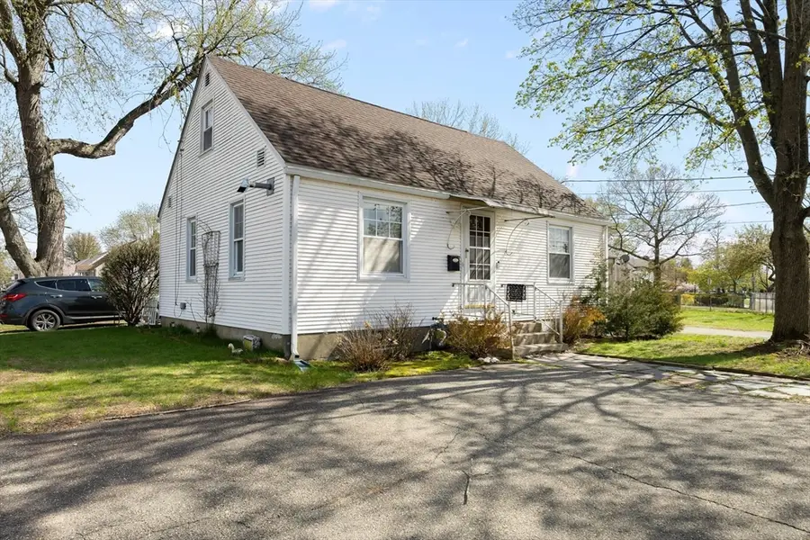 1791 Carew St, Springfield, MA 01104 - #2